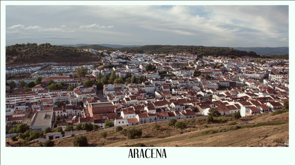 Hospederia Reina De Los Angeles Aracena Exterior photo