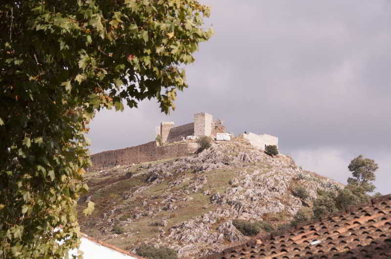 Hospederia Reina De Los Angeles Aracena Exterior photo